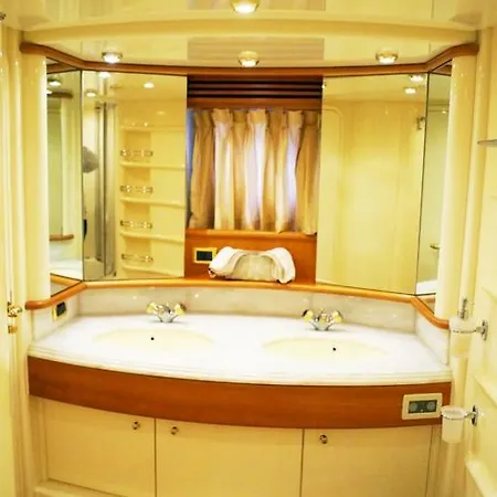 Fantasy Yachting *